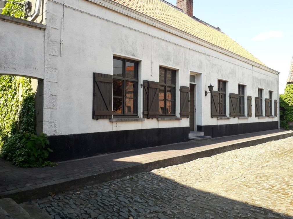 Gevelrenovatie met isolatie — Anzegem — voor de werken