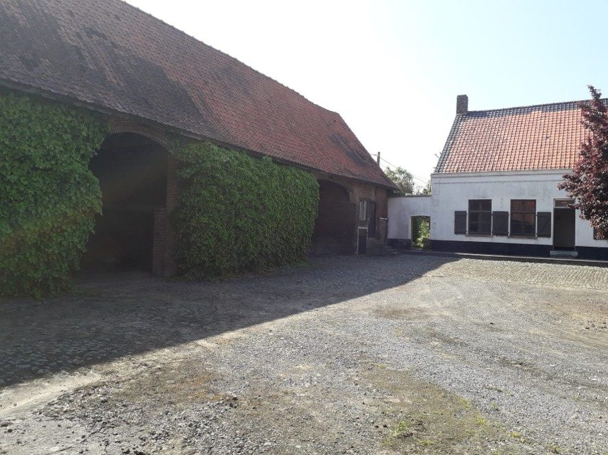 Gevelrenovatie met isolatie — Anzegem — voor de werken