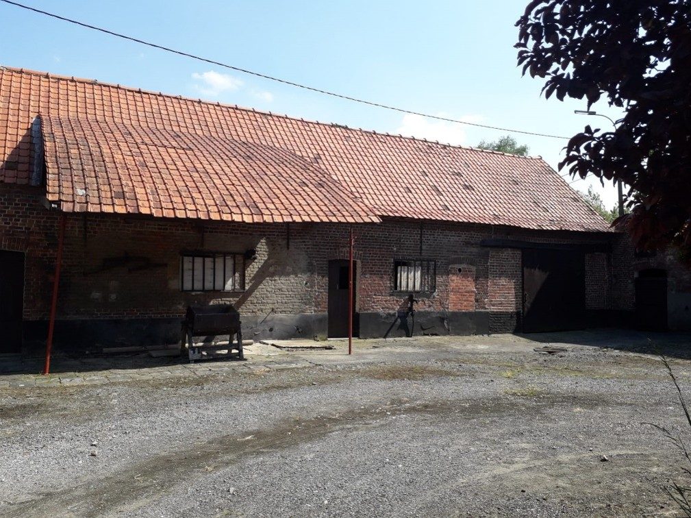 Gevelrenovatie met isolatie — Anzegem — voor de werken