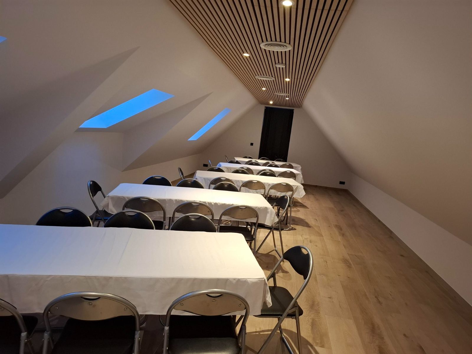 Technieken en binnenafwerking historische hoeve in Anzegem — na de werken